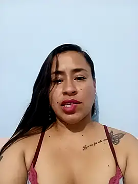 Snapshot of kamila_lovee chatting on November 2025 02:33:01 AM kamila lovee online show from November 2025 02:33:01 AM