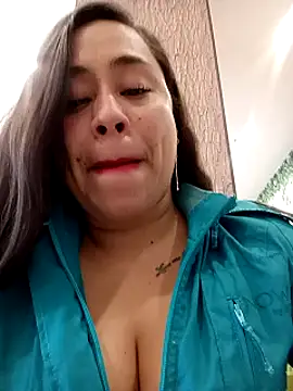 Snapshot of kamila_lovee chatting on November 2025 07:26:01 PM kamila lovee online show from November 2025 07:26:01 PM