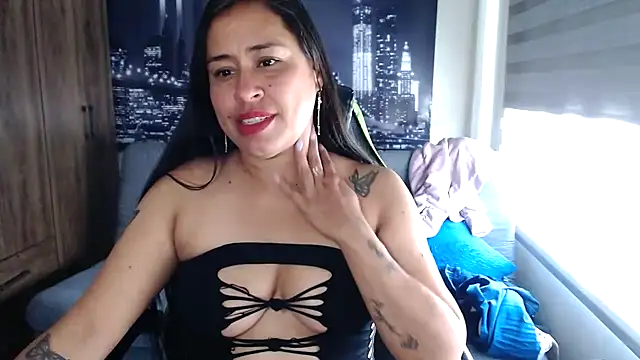 Snapshot of kamila_lovee chatting on November 2025 07:57:02 PM kamila lovee online show from November 2025 07:57:02 PM