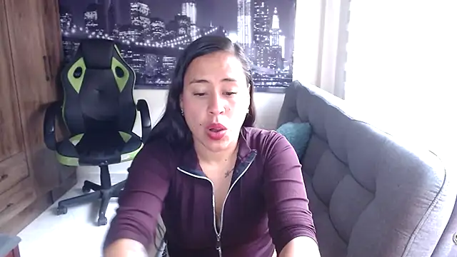 Snapshot of kamila_lovee chatting on November 2025 07:34:02 PM kamila lovee online show from November 2025 07:34:02 PM