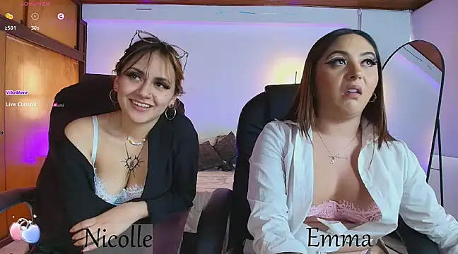  Emma11 online show from March 2025 10:32:02 PM