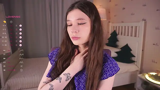 OdetteAven online show from February 2025 06:13:01 AM