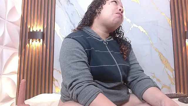 Snapshot of Alinna_addas_03 chatting on October 2025 11:58:02 AM Alinna addas 03 online show from October 2025 11:58:02 AM