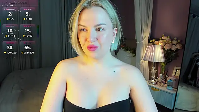 Nikki Kai online show from November 2025 01:08:02 AM