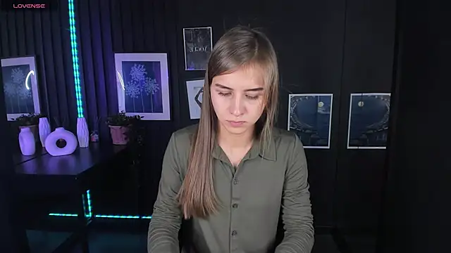 CharmBianca online show from February 2025 01:22:01 PM