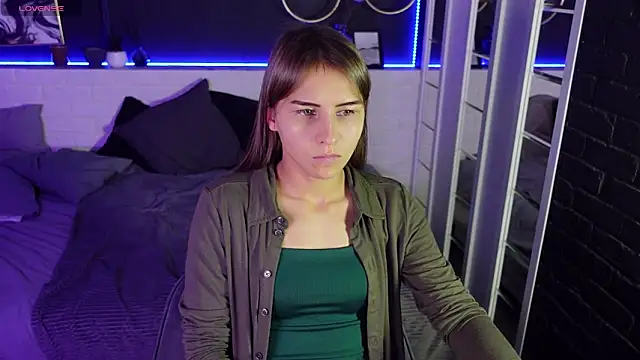 CharmBianca online show from February 2025 09:00:02 AM