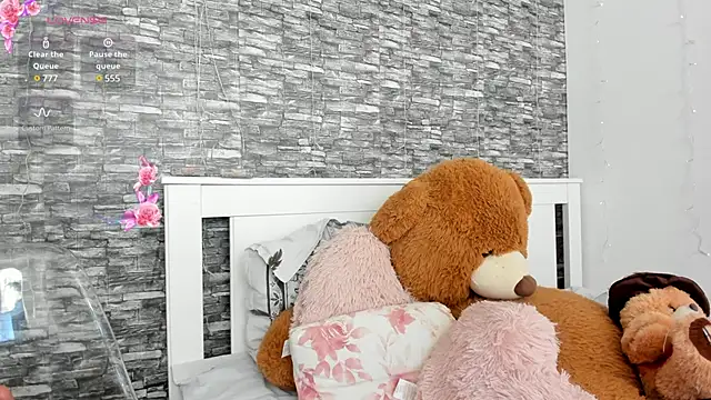 KairraPotts online show from February 2025 04:00:02 AM