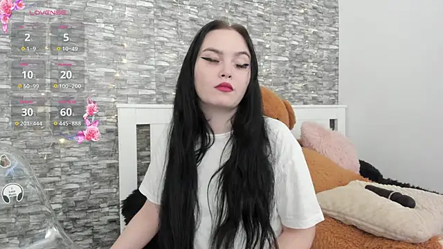 KairraPotts online show from October 2025 07:47:02 PM