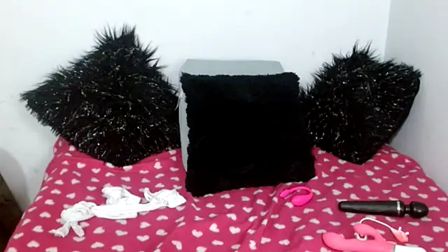 Lunasquirt1985 online show from September 2025 02:49:02 PM