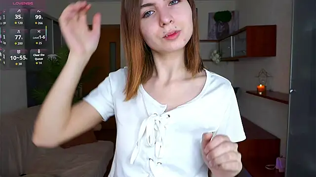 ErlinaBuoy online show from November 2025 06:13:02 AM