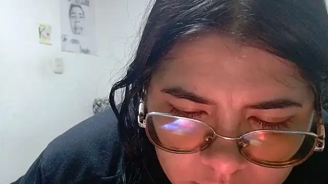 viccky vick online show from June 2026 09:48:02 PM