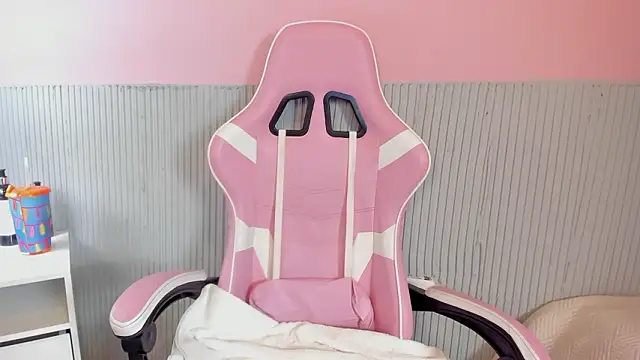 yeikafoxy online show from March 2026 11:27:02 AM