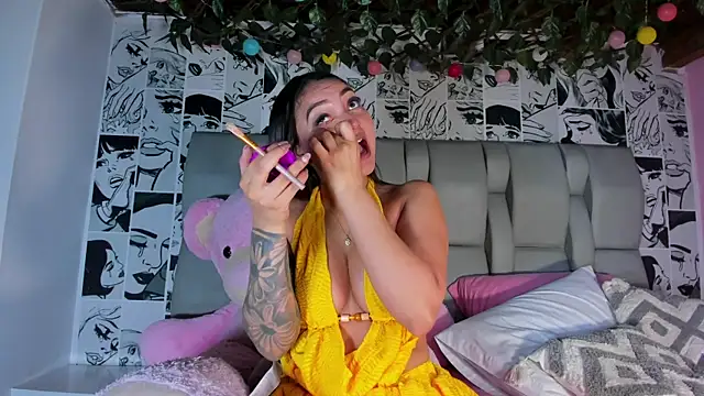 Snapshot of LucyRosse chatting on June 2026 11:26:02 AM LucyRosse online show from June 2026 11:26:02 AM