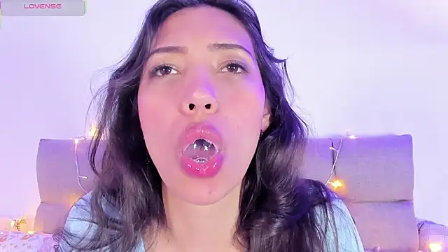 Miss veronicaa2 online show from February 2025 03:18:02 PM