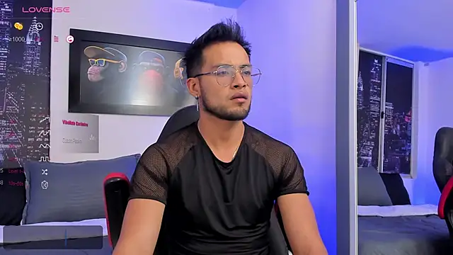 Max Conor1 online show from February 2025 03:43:02 AM