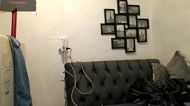 MirandaLatinaLovely online show from November 2025 03:13:02 PM