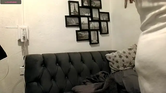 MirandaLatinaLovely online show from February 2026 06:17:01 PM