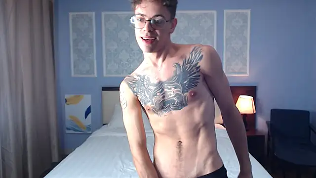 Snapshot of William_Henry_ chatting on February 2025 06:58:02 AM William Henry online show from February 2025 06:58:02 AM