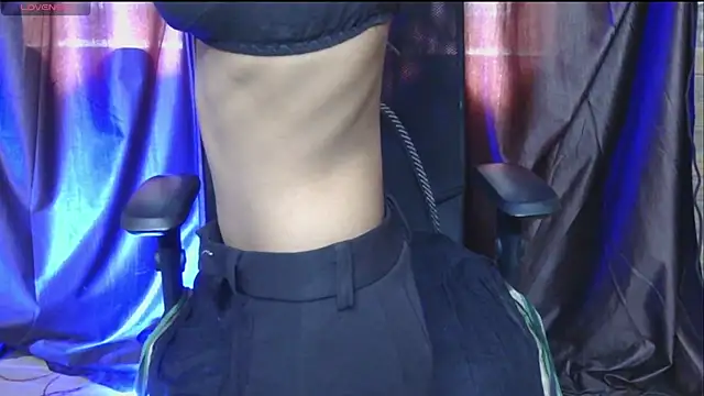 wow-simran online show from November 2025 04:47:02 AM