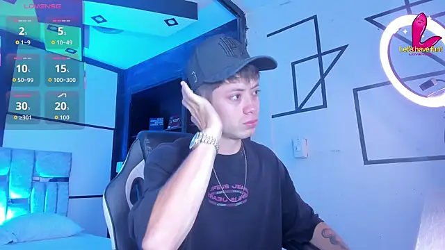 marcuscollins1  online show from December 2025 02:58:02 PM