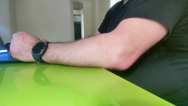 fuocovivo4 online show from March 2025 09:15:01 PM