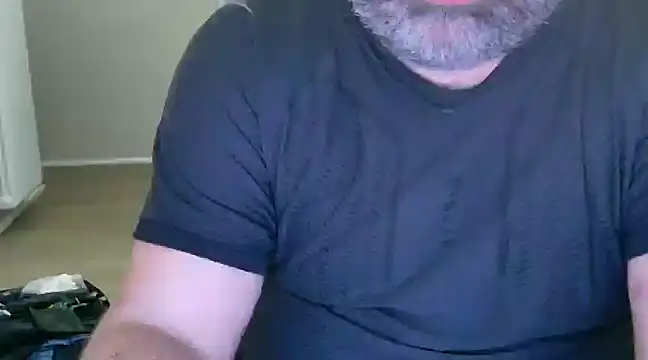 fuocovivo4 online show from March 2025 05:28:02 PM