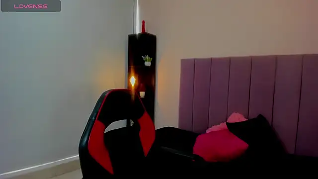 Annyrosee online show from January 2026 07:28:02 PM