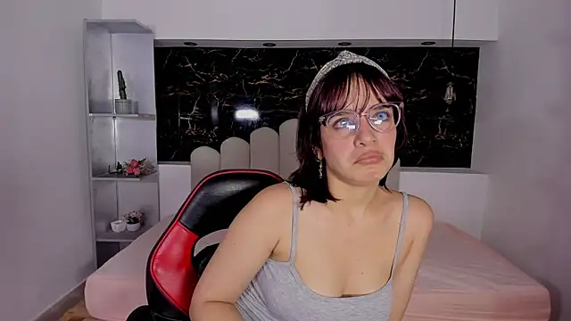 Annyrosee online show from January 2026 07:45:01 PM