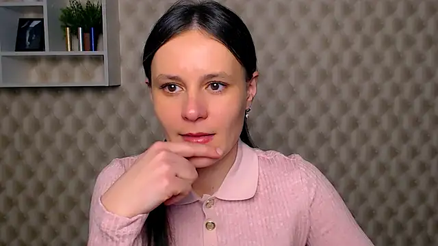 Snapshot of ValeriaHeart_ chatting on February 2025 12:55:02 PM ValeriaHeart online show from February 2025 12:55:02 PM