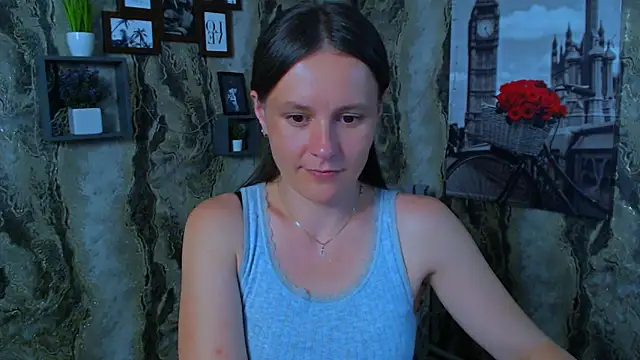 Snapshot of ValeriaHeart_ chatting on May 2026 01:41:01 PM ValeriaHeart online show from May 2026 01:41:01 PM