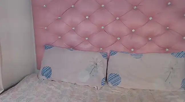 Snapshot of NikkyDangerr chatting on February 2025 09:22:01 PM NikkyDangerr online show from February 2025 09:22:01 PM