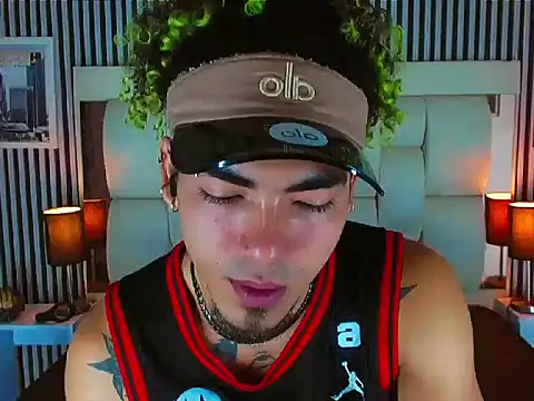 LihanJor 23 online show from November 2025 01:00:01 PM