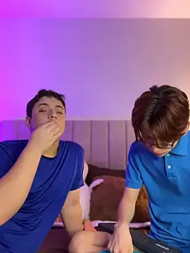 jacob and sam online show from November 2025 04:00:01 AM