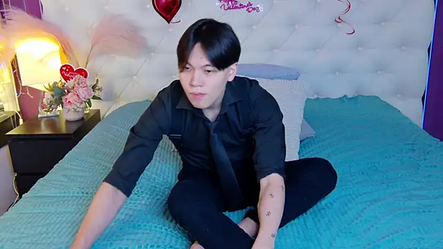 Snapshot of just_gay_ chatting on February 2025 01:28:01 PM just gay  online show from February 2025 01:28:01 PM