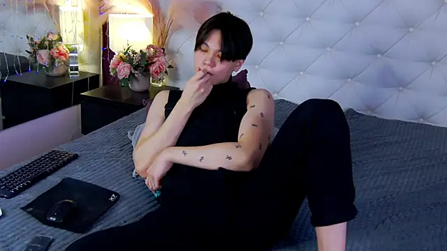 Snapshot of just_gay_ chatting on March 2025 01:21:01 PM just gay  online show from March 2025 01:21:01 PM