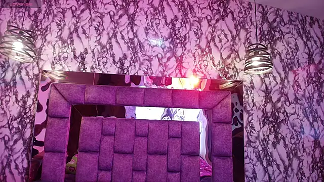 Raichell  online show from November 2025 04:34:02 AM