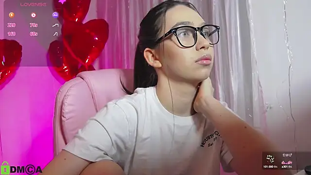 Snapshot of Arianahot777 chatting on February 2025 07:19:02 PM Arianahot777 online show from February 2025 07:19:02 PM