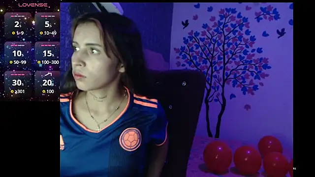 AngelaTurizo online show from September 2025 11:48:02 PM