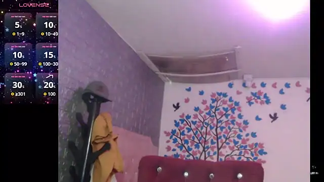 AngelaTurizo online show from September 2025 09:31:01 PM