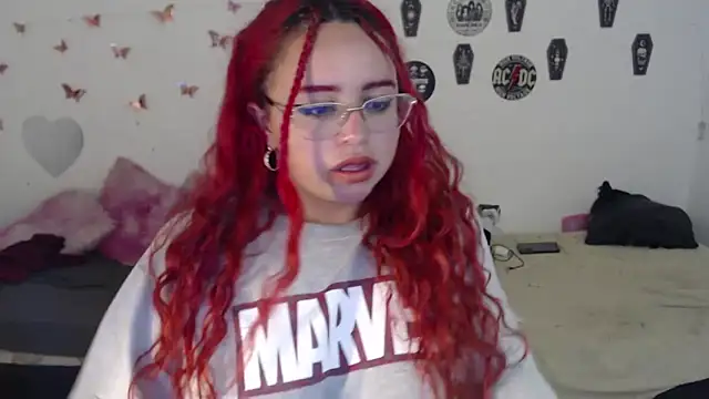 EstefyTabbo online show from December 2025 09:30:01 PM