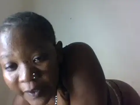 Snapshot of HotNSassy chatting on February 2025 12:14:02 PM HotNSassy online show from February 2025 12:14:02 PM