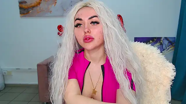 Snapshot of MissisCaty chatting on March 2025 09:49:01 AM MissisCaty online show from March 2025 09:49:01 AM