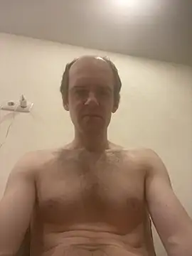 Snapshot of LynnAhNight chatting on February 2025 03:23:01 AM LynnAhNight online show from February 2025 03:23:01 AM