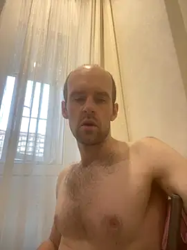 Snapshot of LynnAhNight chatting on September 2025 03:17:02 AM LynnAhNight online show from September 2025 03:17:02 AM