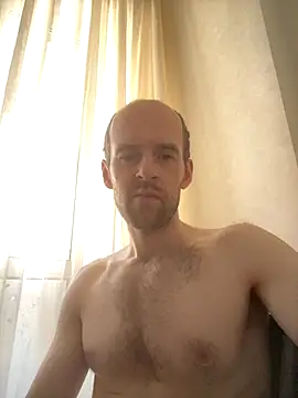 Snapshot of LynnAhNight chatting on September 2025 04:44:01 AM LynnAhNight online show from September 2025 04:44:01 AM