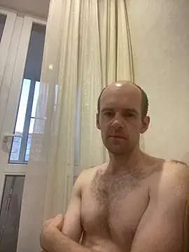 Snapshot of LynnAhNight chatting on September 2025 03:08:01 AM LynnAhNight online show from September 2025 03:08:01 AM