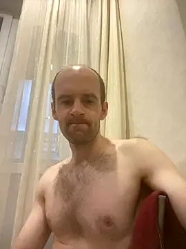 Snapshot of LynnAhNight chatting on September 2025 03:08:02 AM LynnAhNight online show from September 2025 03:08:02 AM