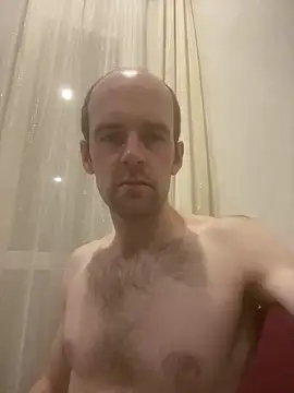 Snapshot of LynnAhNight chatting on October 2025 02:41:02 AM LynnAhNight online show from October 2025 02:41:02 AM