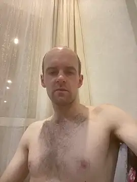 Snapshot of LynnAhNight chatting on November 2025 03:05:01 AM LynnAhNight online show from November 2025 03:05:01 AM