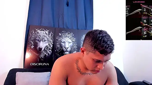 Snapshot of JohanSmith chatting on February 2025 05:40:02 PM JohanSmith online show from February 2025 05:40:02 PM